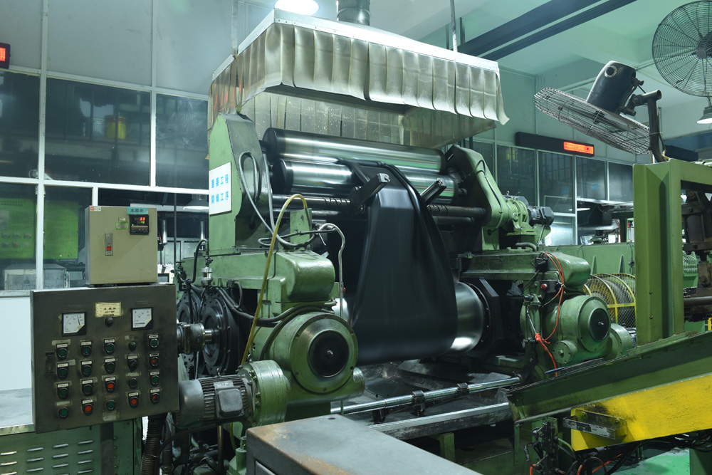 BB100L開(kāi)煉機(jī)